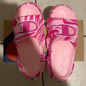 BRAND NEW PINK SQUISH SWIRL CHAMP SLIDES